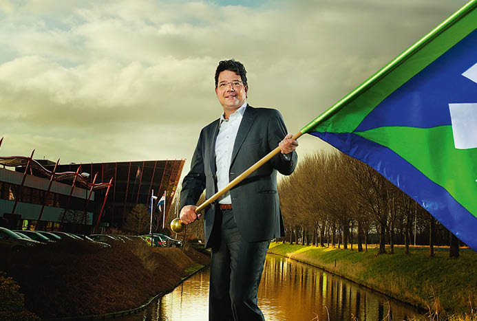 Branding de Vaandel gemeente Heerhugowaard| TheSign Merkenvbouwer
